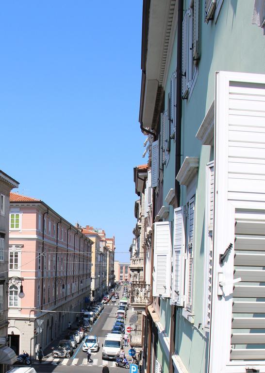 Smart Accomodation Trieste Exterior photo